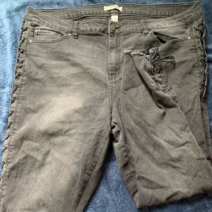 Refuge Women’s Plus Size 20 Lace Up Jeans